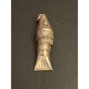 Vintage Articulated Fish Pendant Silver Tone Moving Scale Charm 1.5”